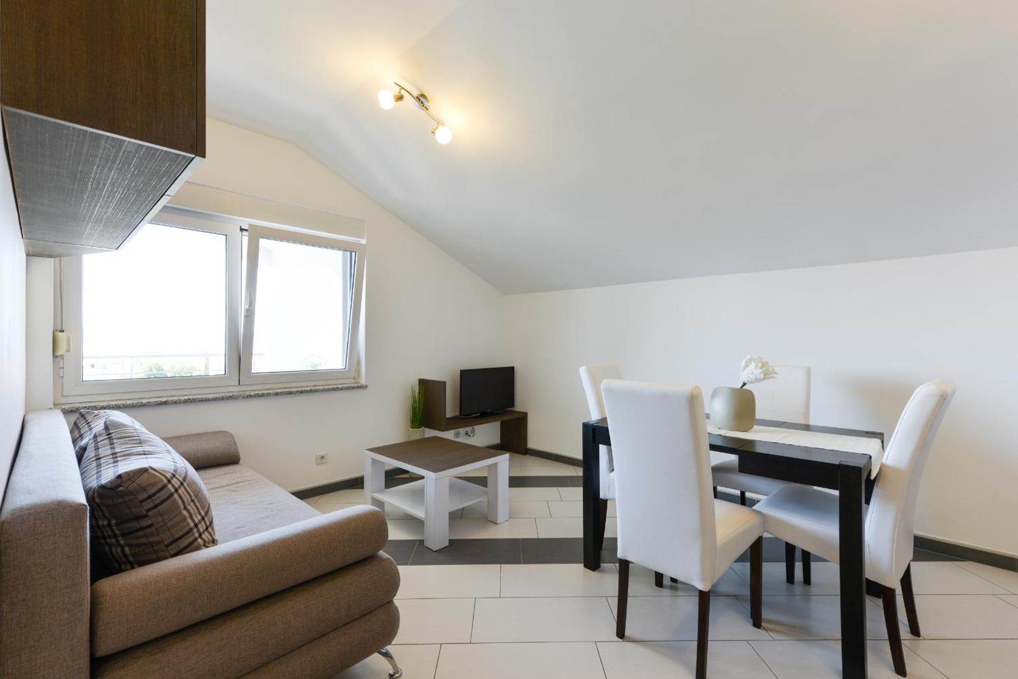Apartmani Martin Mit Beheiztem Pool With Heated Pool Bibinje Εξωτερικό φωτογραφία